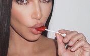 Kim Kardashian, Selfie