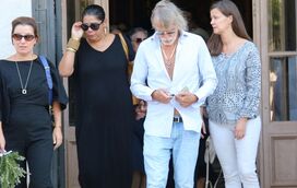 Mundo da moda em lágrimas, devastado, no último adeus a Paulo Macedo