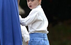 Príncipe George é o "rei da festa" no batizado da madrinha da princesa Charlotte