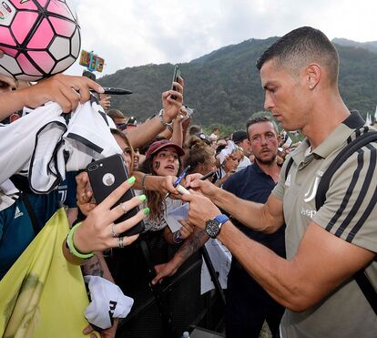 A polémica amizade do lutador Khabib, vencedor de MMA, com Cristiano Ronaldo