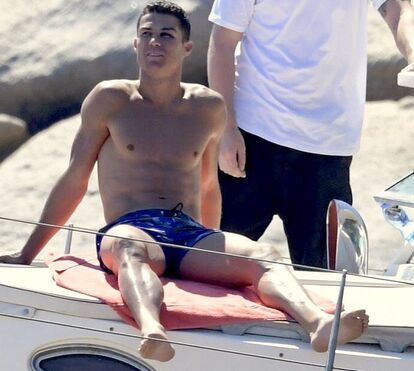 Quem é que bateu em CR7? Cristiano Ronaldo aparece com olho negro e preocupa fãs!