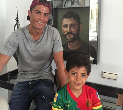 Irmãs de Cristiano Ronaldo emocionadas no dia que faz 13 anos que o pai morreu