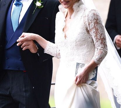 Príncipe George é o 'rei da festa' no batizado da madrinha da princesa Charlotte
