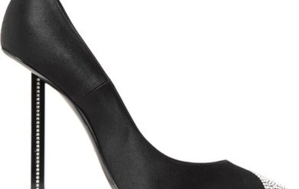 Sapatos Saint Laurent, €1095