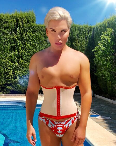 Ken Humano, Rodrigo Alves