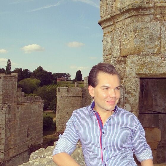 Ken Humano, Rodrigo Alves