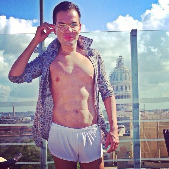 Ken Humano, Rodrigo Alves