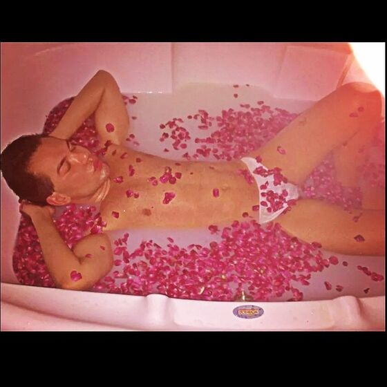 Ken Humano, Rodrigo Alves