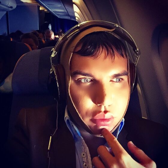 Ken Humano, Rodrigo Alves