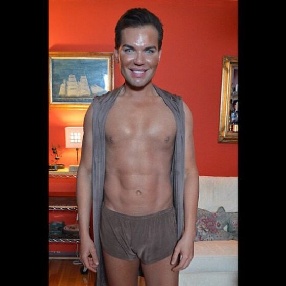 Ken Humano, Rodrigo Alves