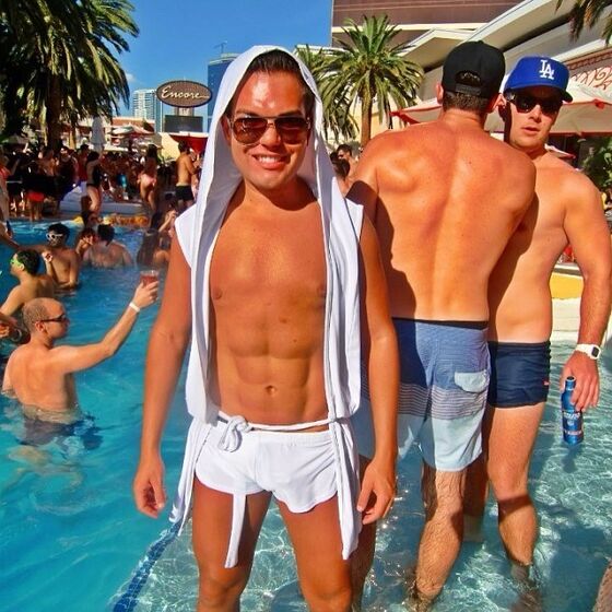 Ken Humano, Rodrigo Alves