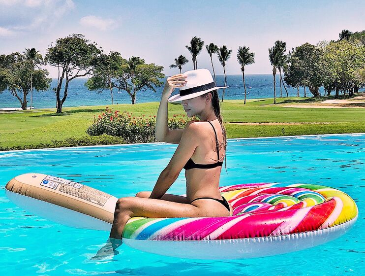  Águeda López, Luis Fonsi