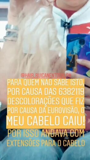 Cláudia Pascoal revelou no Instagram que "por causa das decolorações" que fez na altura da Eurovisão o cabelo "caiu". "Por isso anda para com extensões". Agora decidiu mudar de look