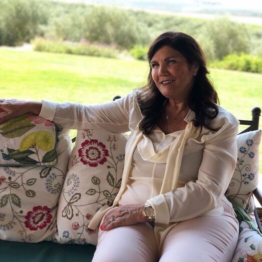 Dolores Aveiro