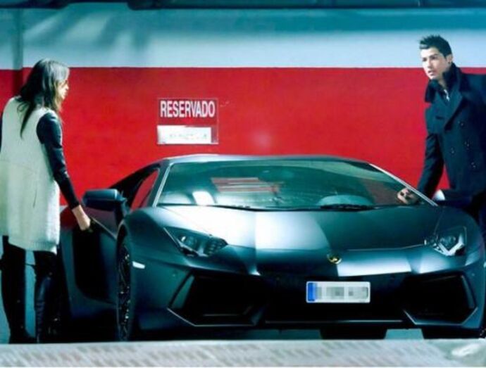 Cristiano Ronaldo, carro