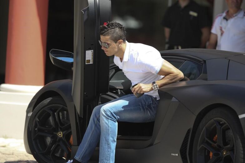 Cristiano Ronaldo, carro