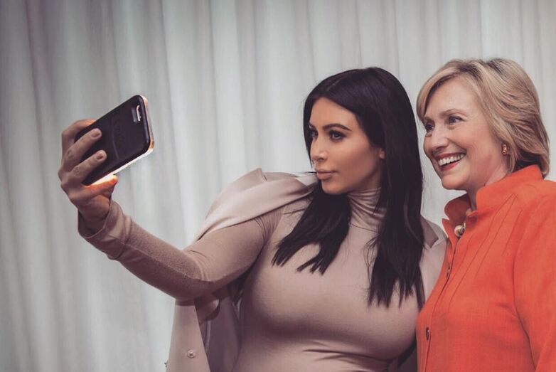 Kim Kardashian, Selfie