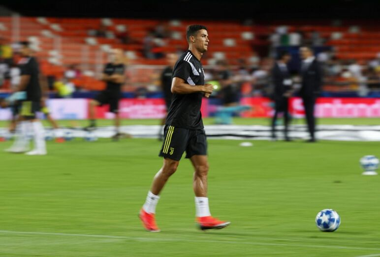 Cristiano Ronaldo, juventus, lágrimas, valencia, europa, expulsão, jogo, futebol