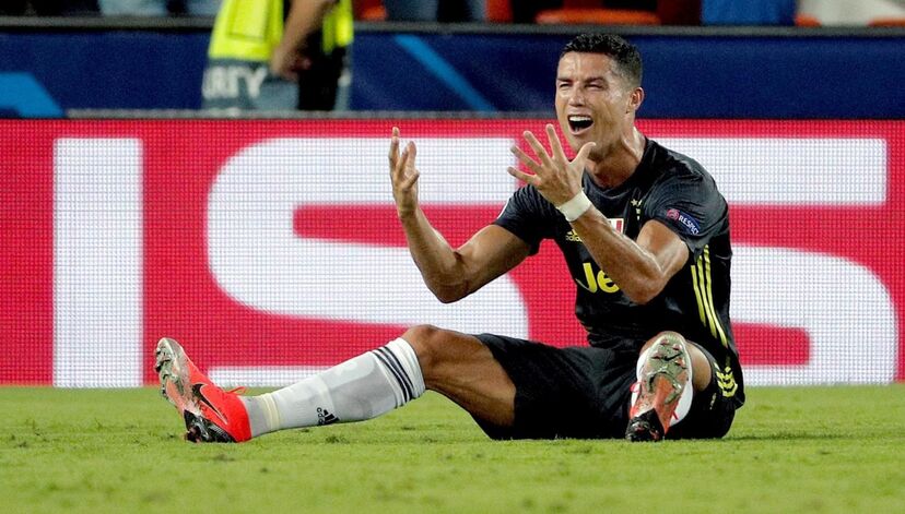 Cristiano Ronaldo, juventus, lágrimas, valencia, europa, expulsão, jogo, futebol