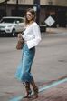 Street style saias e vestidos com botões