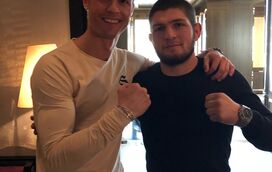 A polémica amizade do lutador Khabib, vencedor de MMA, com Cristiano Ronaldo