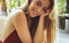 Filha de Tony Carreira fez 19 anos e está uma mulher muito sexy