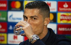 Ninguém tem mão nele! Ronaldo de cabeça perdida até já discute os problemas com os fãs nas redes sociais