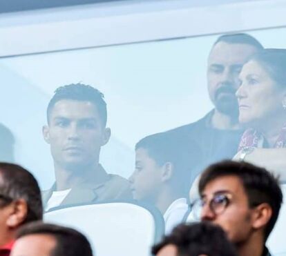 O apoio fundamental de Gio! Ronaldo refugia-se nas compras e mostra-se devastado com acusação de violação 