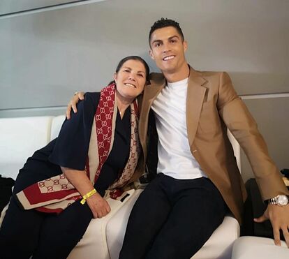 Depois das zangas, Cristiano Ronaldo 'obriga' Dolores a mudar-se para Turim... mas ela não resiste à Madeira