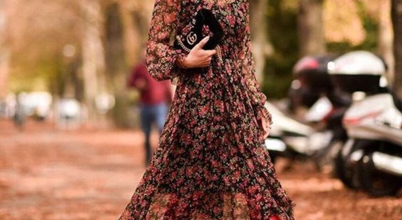 Comprar vestidos de verão para usar no outono e, até, no inverno