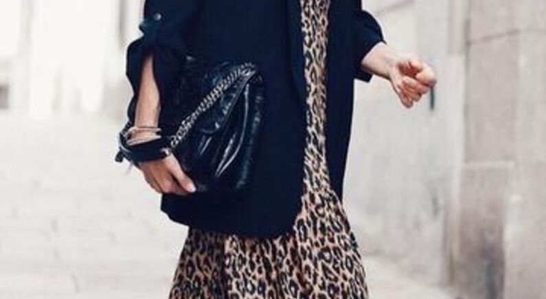 Comprar vestidos de verão para usar no outono e, até, no inverno