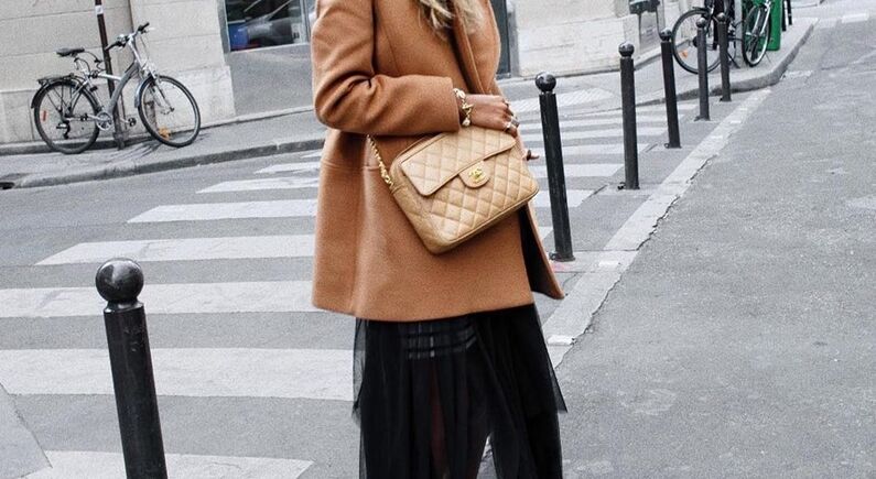 Comprar vestidos de verão para usar no outono e, até, no inverno