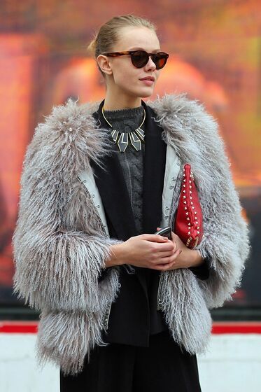 Street Style faux fur