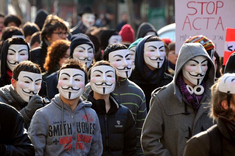 V de Vingança, Guy Fawkes, fake news, máscaras