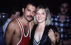 Homossexual assumido, o grande amor da vida de Freddie Mercury... foi, afinal, uma mulher