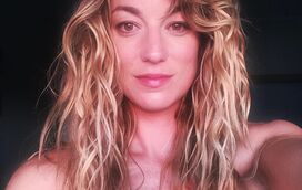 Ousadia! Na reta final da gravidez, Maya Booth nua em nova foto sensual