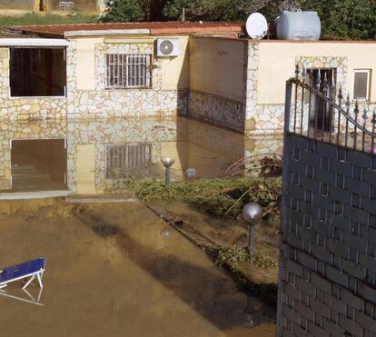 Cheias e desabamento de terras levam à morte de 29 pessoas em Itália