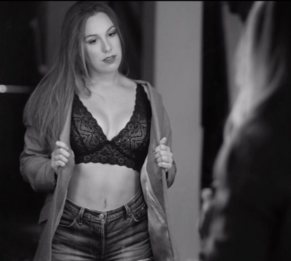 Oh la la! Joana Madeira mostra-se em lingerie de renda