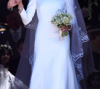 Tiara que Meghan Markle queria usar no casamento causou discórdia e rainha teve de proibir