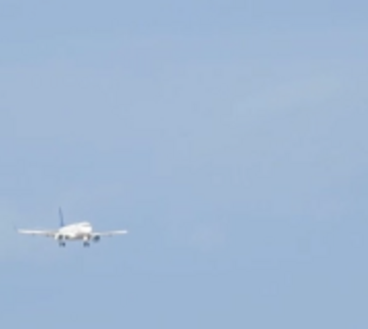 Impressionante: As imagens do avião a fazer aterragem de emergência em Beja