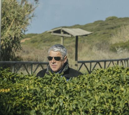 Surpresa! Sócrates vive romance na Ericeira
