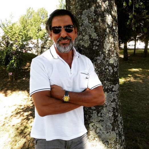José Luís de Casados à Primeira Vista