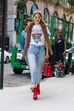 Sock boots com croped jeans 