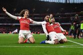 2018-12-07_18_59_18 Alex Lacazette, Matteo Guendouzi e Sead Kolašinacjpg