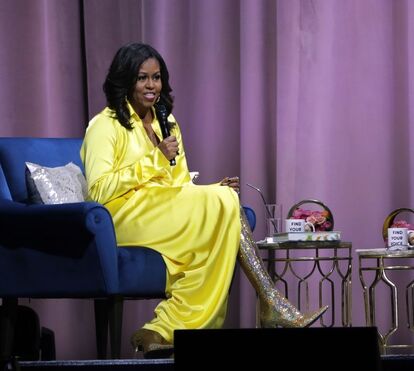 O que é isto? Michelle Obama surpreende com botas altas extravagantes de 3400 euros