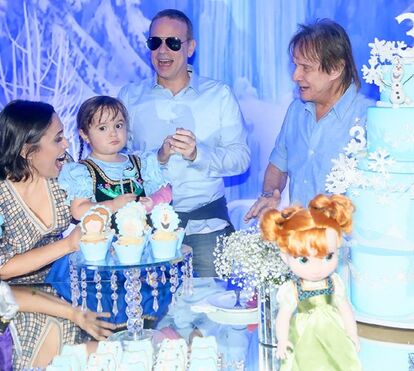 As fotos mais ternurentas da festa de aniversário da neta de Roberto Carlos