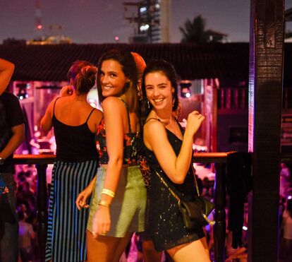 Desbunda no forró! A noitada no Pirata de Fortaleza dos atores da novela da CMTV 'Alguém Perdeu'