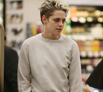 Kristen Stewart com a sua nova namorada