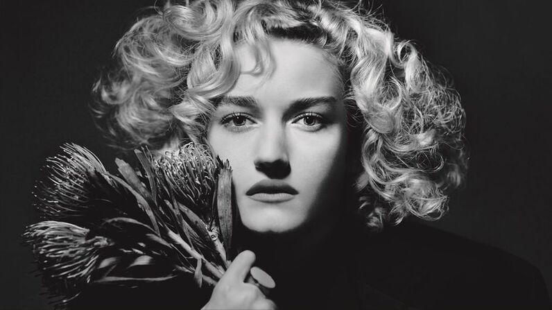 calendário, pirelli, dreaming, Albert Watson, Laetitia Casta, Astrid Eika e Gigi Hadid