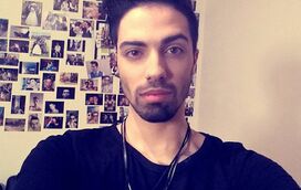 Conheça o jovem cabeleireiro de Vila Real que já penteou Kate Middleton e a família Spencer
